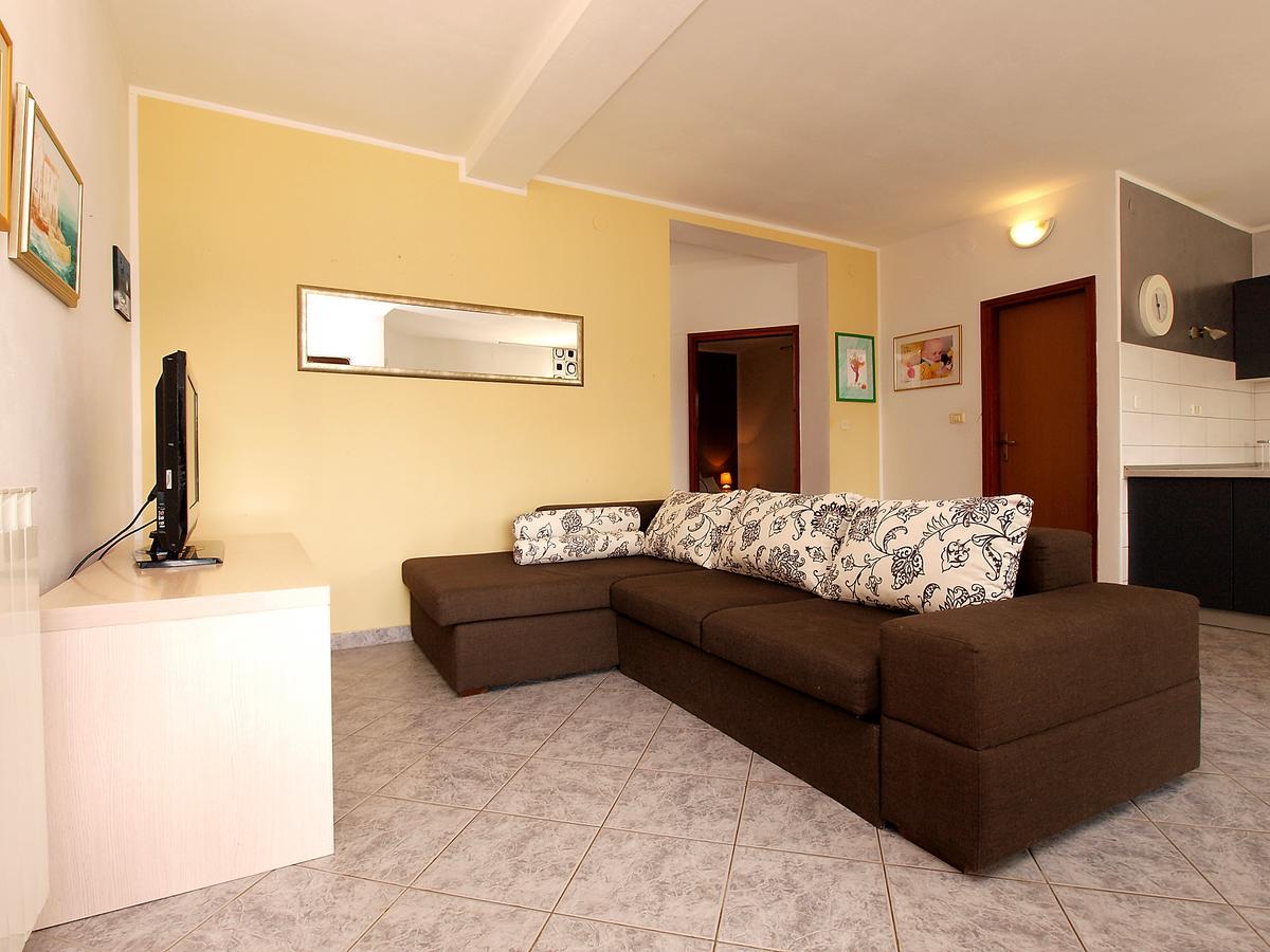 Apartments Dusanka 799 Fazana Luaran gambar